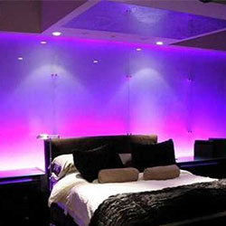 روشنایی ساختمان مسکونی و اتاق خواب با لامپ‌های LED پارس شهاب