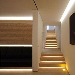 روشنایی ساختمان مسکونی، راهرو و پلکان با لامپ‌های LED پارس شهاب